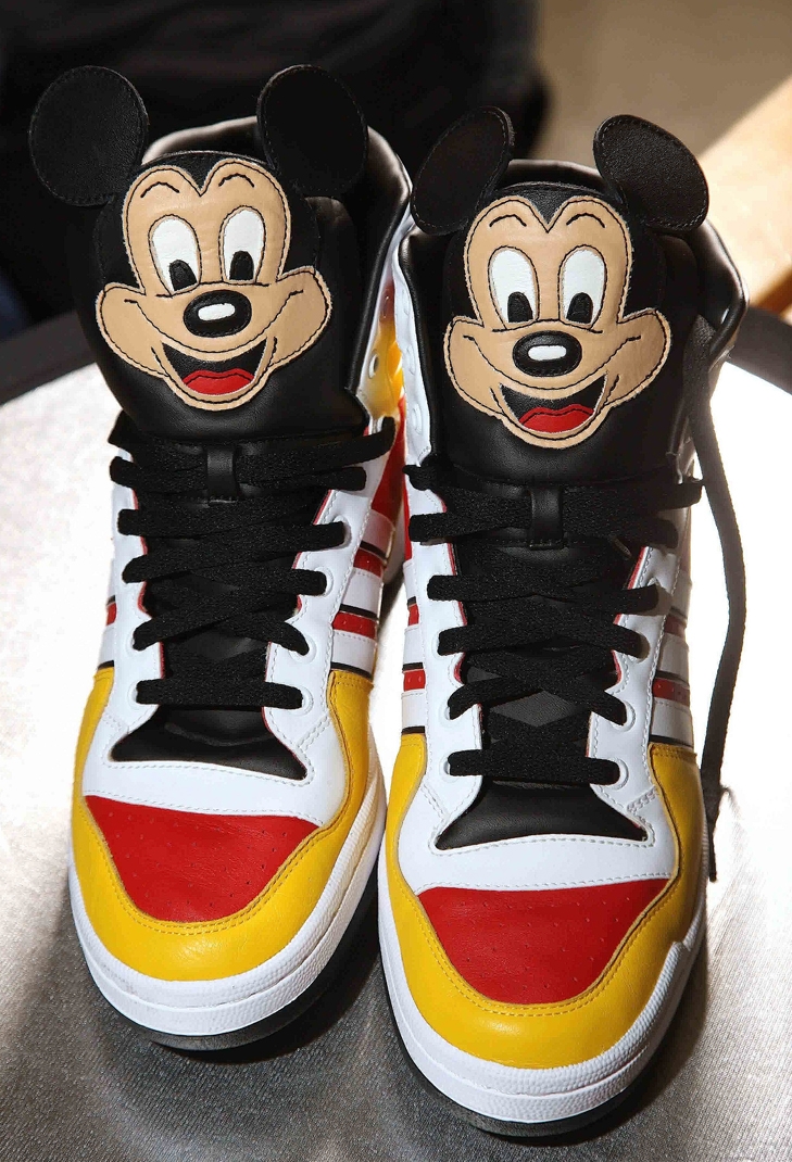adidas jeremy scott mickey mouse